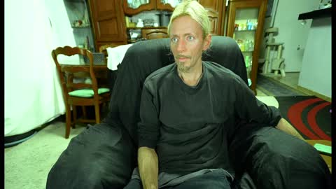 Snapshot of 00jeff31 chatting on December 29, 8:48 pm jeff online show from December 29, 8:48 pm