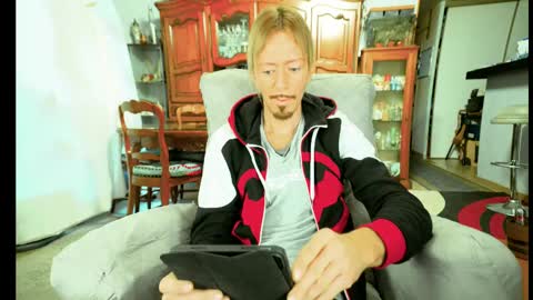 Snapshot of 00jeff31 chatting on March 11, 4:29 pm jeff online show from March 11, 4:29 pm