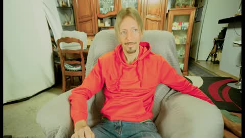 Snapshot of 00jeff31 chatting on February 23, 6:22 am jeff online show from February 23, 6:22 am