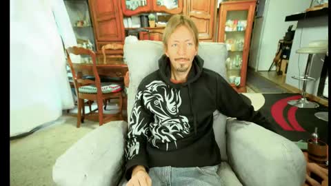Snapshot of 00jeff31 chatting on March 9, 9:57 am jeff online show from March 9, 9:57 am