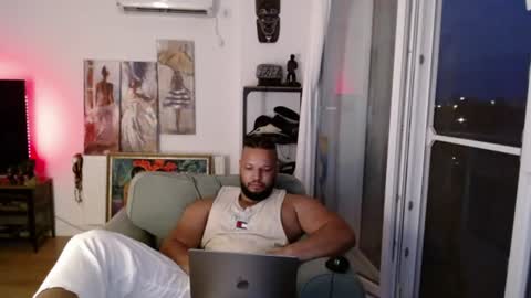 Kingsley online show from July 10, 10:00 pm