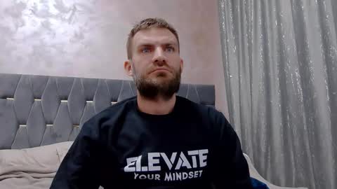 10in_deluxe online show from February 4, 7:14 am