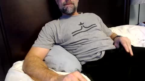 Snapshot of 123h0rny chatting on December 3, 4:28 pm 123h0rny online show from December 3, 4:28 pm