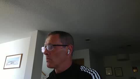 Snapshot of 13glanmorfa chatting on December 9, 9:11 pm 13glanmorfa online show from December 9, 9:11 pm