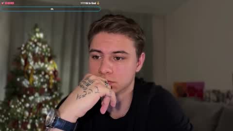 Lance online show from December 18, 4:58 pm