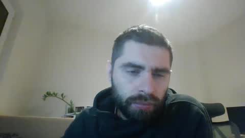 kam online show from December 17, 3:28 pm