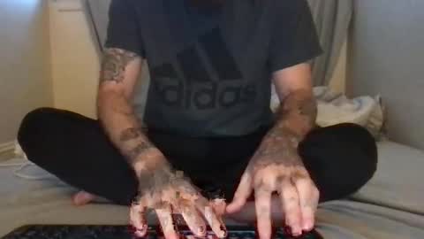 1ofthegoodguys online show from November 29, 9:06 pm