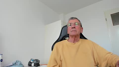 Henk online show from March 12, 3:31 pm