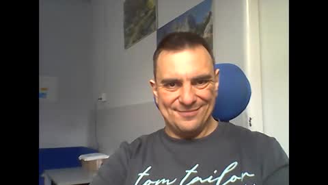 2025eyesforyou online show from February 21, 8:15 am