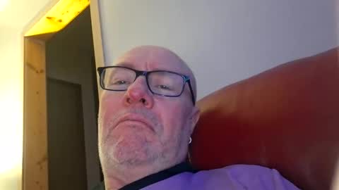 211skoosh online show from February 18, 9:01 pm