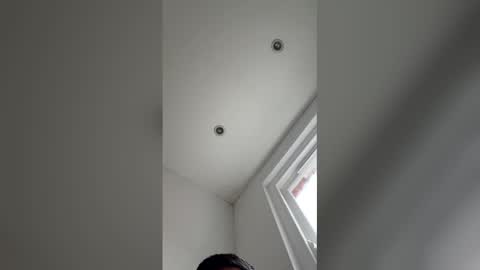 21ryanuk online show from April 17, 8:06 am