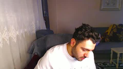 Snapshot of 2handsomeman chatting on December 29, 4:08 pm Berk online show from December 29, 4:08 pm