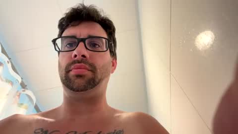 3legs online show from July 19, 11:27 am