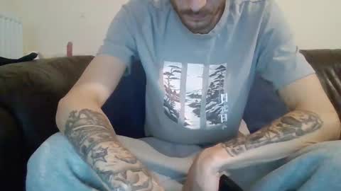 420feetloverr420 online show from September 27, 11:35 pm