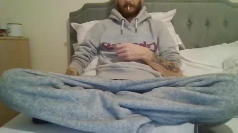 420feetloverr420 online show from November 30, 10:50 am