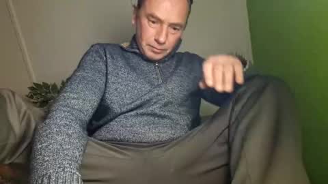 Snapshot of 42years chatting on January 2, 3:51 pm 42years online show from January 2, 3:51 pm
