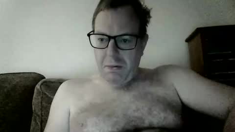 robert online show from February 25, 7:37 pm