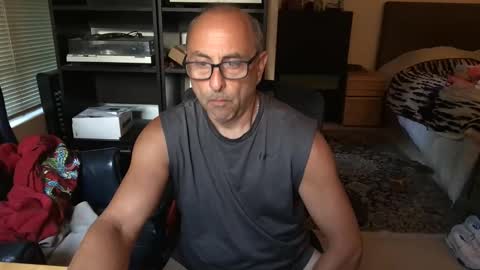 daddy vegas  for single women and couples here online show from May 28, 2:09 am