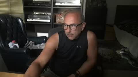 daddy vegas  for single women and couples here online show from July 9, 2:16 am