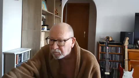  Papi  online show from February 15, 9:16 am