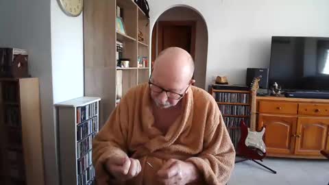  Papi  online show from February 11, 9:53 am