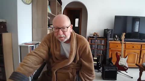  Papi  online show from March 6, 9:36 am