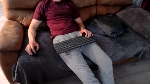 87johnny online show from March 24, 9:19 pm