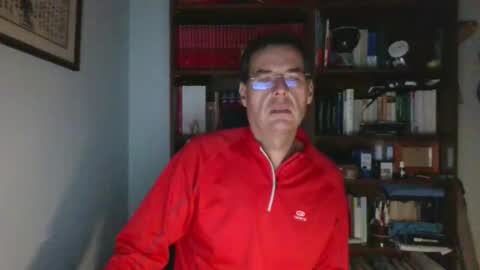 8age online show from October 21, 9:50 pm