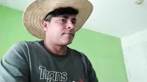 9vinhocamshow online show from December 7, 12:24 pm