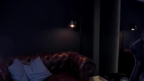 _adamcoper_ online show from October 20, 11:41 pm