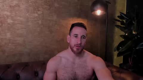 Snapshot of _adamcoper_ chatting on December 20, 12:41 am _adamcoper_ online show from December 20, 12:41 am