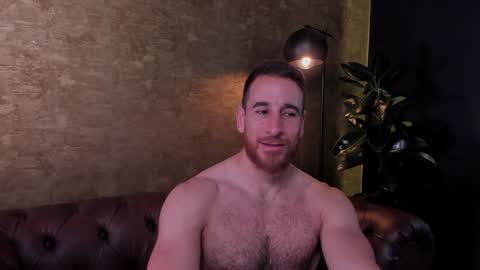 Snapshot of _adamcoper_ chatting on December 7, 12:31 am _adamcoper_ online show from December 7, 12:31 am