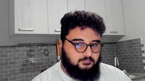 Alan online show from December 4, 7:12 pm