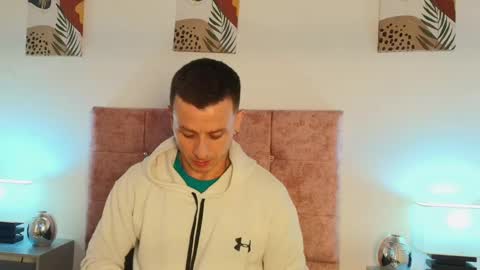 Snapshot of _andrewfalcon2 chatting on January 14, 12:14 pm _andrewfalcon2 online show from January 14, 12:14 pm