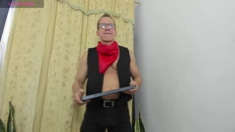 Axel online show from May 22, 11:59 am