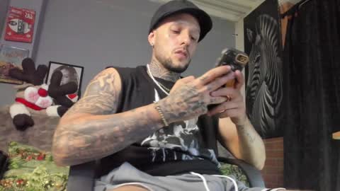 Emilio online show from December 15, 1:24 am