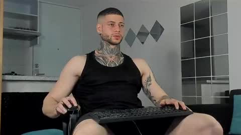 jeison online show from December 5, 11:40 pm