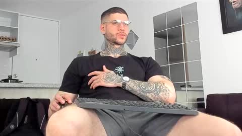 jeison online show from January 12, 8:57 pm