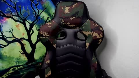 Layne online show from December 12, 4:32 pm