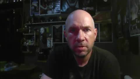 Snapshot of _longfellow chatting on October 3, 3:00 am That guy online show from October 3, 3:00 am