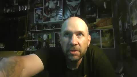 Snapshot of _longfellow chatting on October 12, 9:53 pm That guy online show from October 12, 9:53 pm