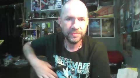 Snapshot of _longfellow chatting on October 15, 12:29 am That guy online show from October 15, 12:29 am