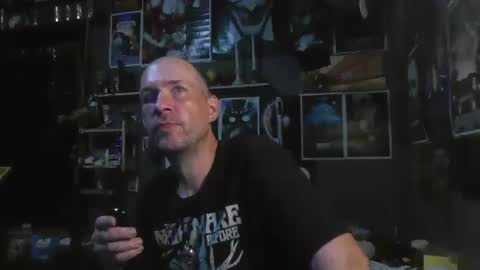 Snapshot of _longfellow chatting on October 18, 3:22 am That guy online show from October 18, 3:22 am
