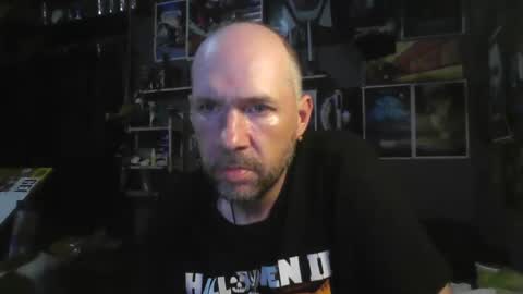 Snapshot of _longfellow chatting on October 9, 4:39 am That guy online show from October 9, 4:39 am