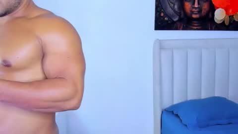 _matthew_santos_ online show from October 23, 9:51 pm