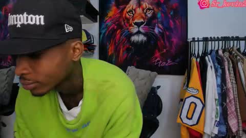 Kevin  online show from November 5, 11:12 am