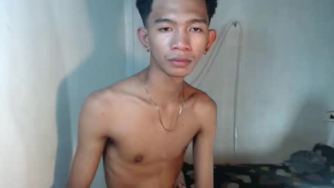 _rellvanxx online show from November 17, 4:37 am