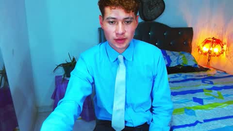 santi online show from March 29, 8:47 am