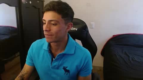 Snapshot of _schnnneider_ chatting on September 20, 9:37 pm SCHNEIDER online show from September 20, 9:37 pm