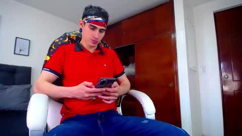 _skyleer_ online show from September 19, 8:52 pm